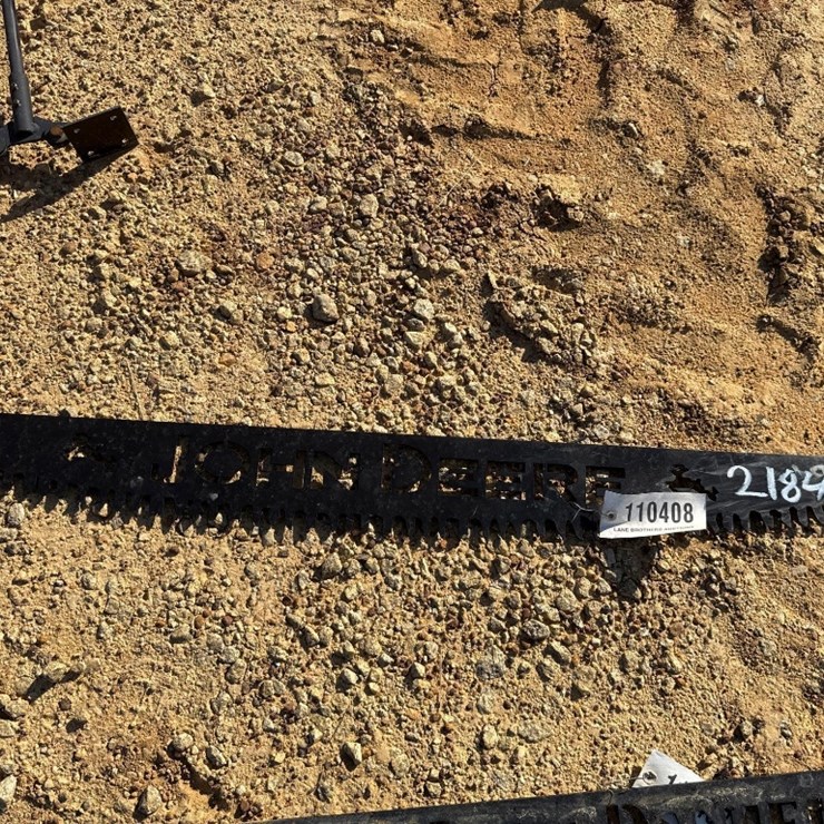 2184 - JOHN DEERE CROSS CUT SAW