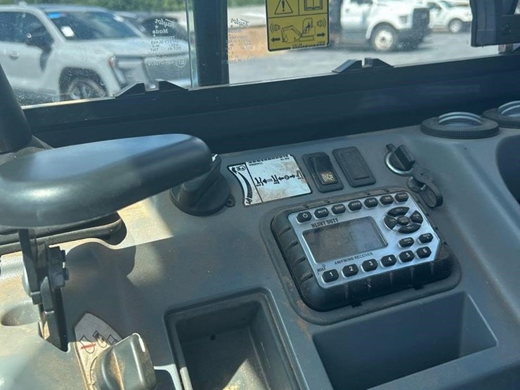 2021-bobcat-e35i-image-16