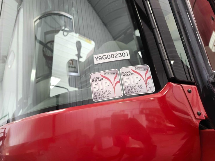 2009-case-ih-6088-image-19