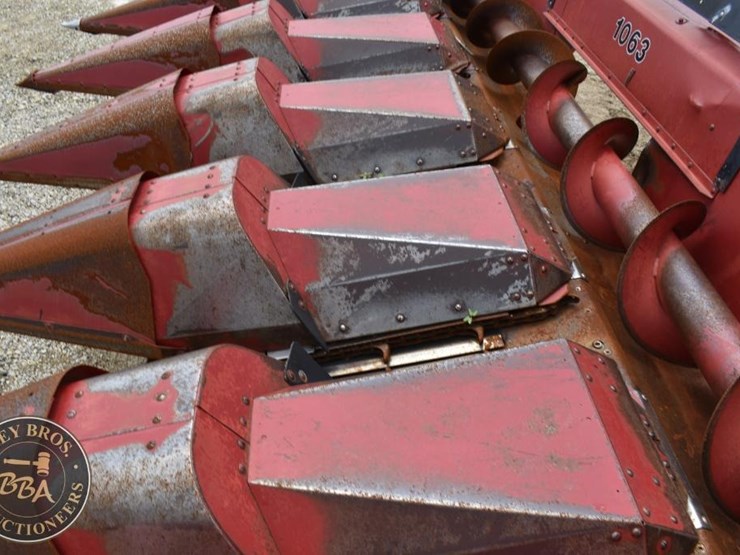 case-ih-1063-image-7