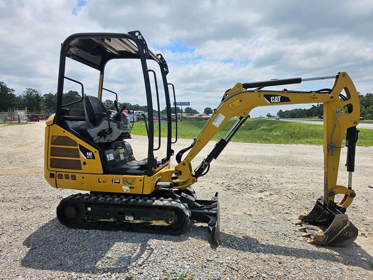 caterpillar-301.7-image-18