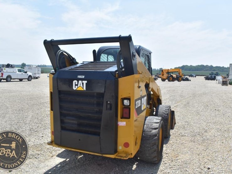 2015-caterpillar-272d2-image-12