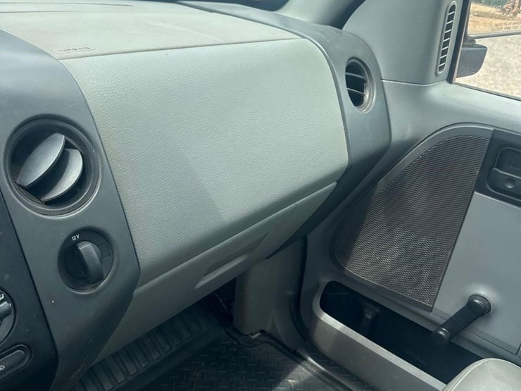 2007-ford-f150-xl-image-24