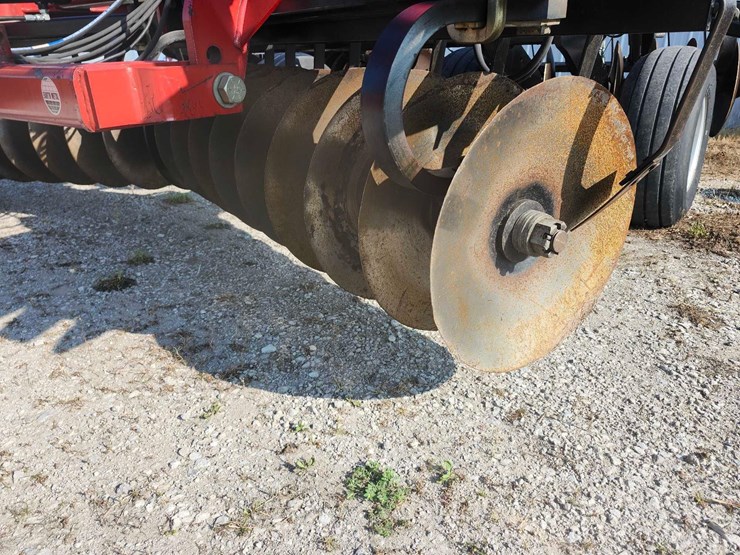 case-ih-340-image-2