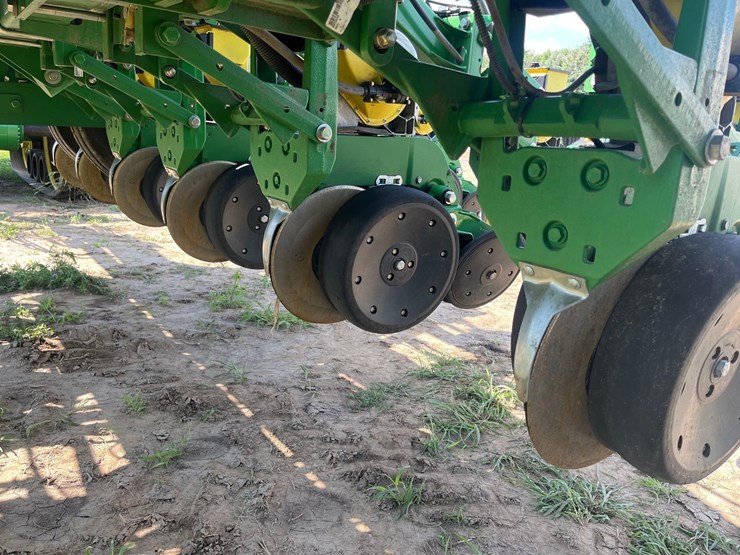 2012-john-deere-1790-image-39