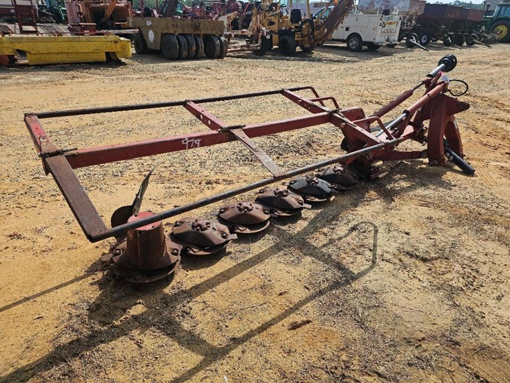 new-holland-616-image-1