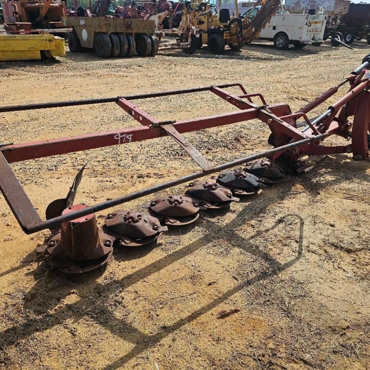 NEW HOLLAND 616