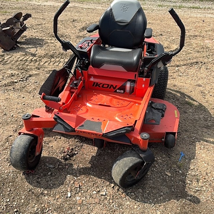Ariens Ikon 52 inch Deck