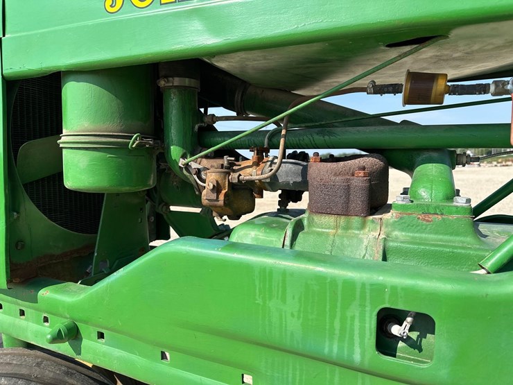 john-deere-a-image-13