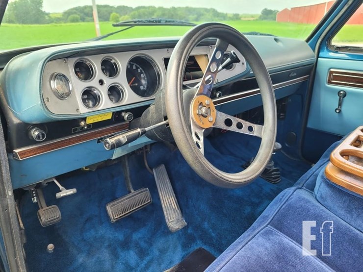 1977-dodge-power-wagon-image-23