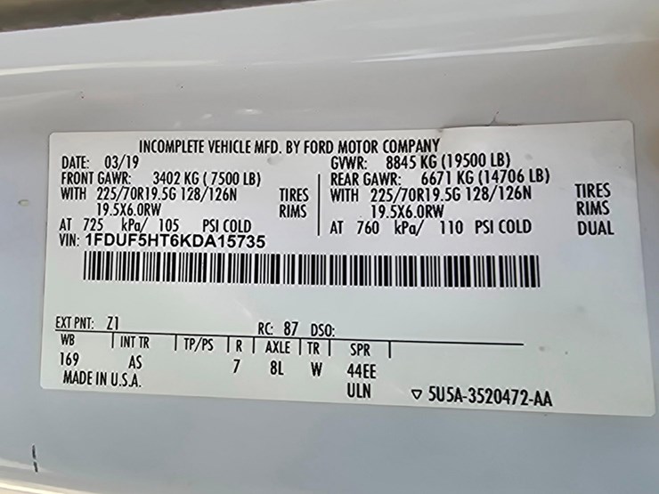 2019-ford-f550-image-24