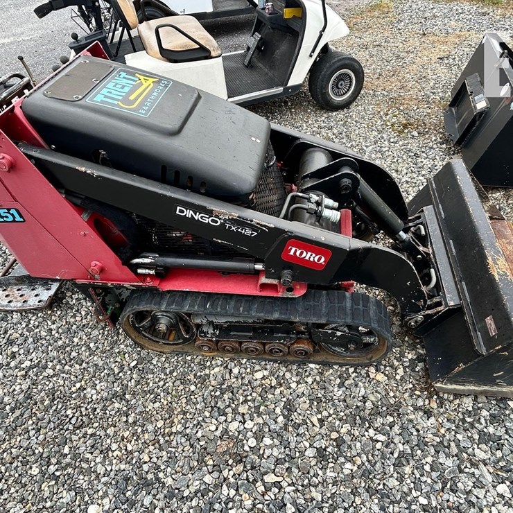 TORO DINGO TX427