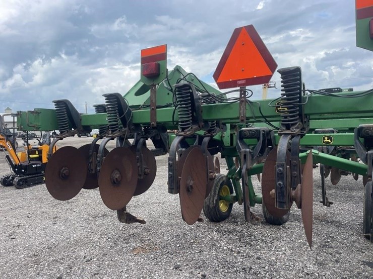 2002-john-deere-2700-image-12
