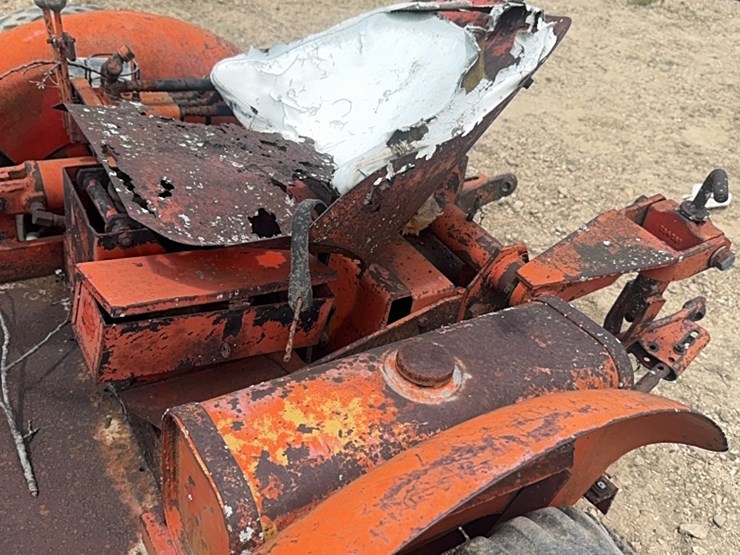 jacobsen-tractor-image-13