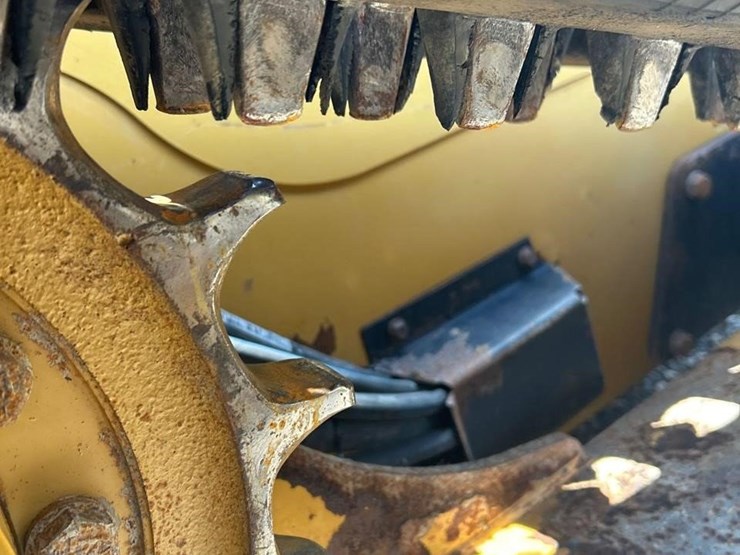 caterpillar-299d2-image-13