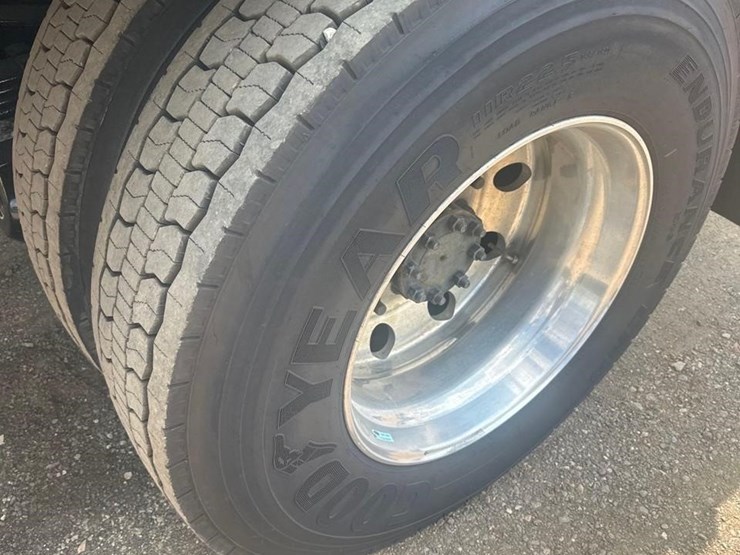 2018-ford-f650-image-10