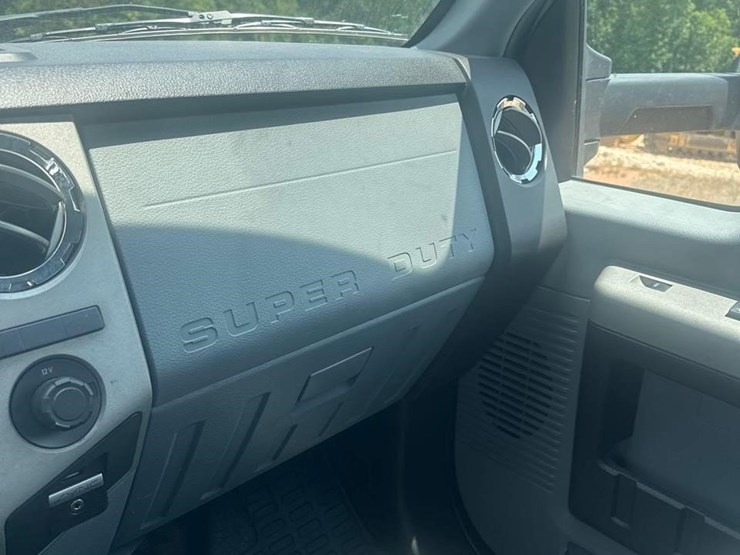 2018-ford-f650-image-21