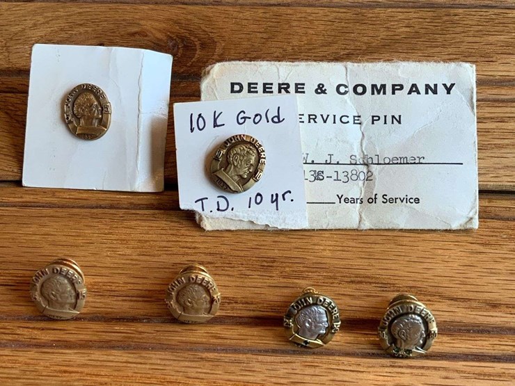 (6)-john-deere-5,-10,-15,-20,-25,-30-year-service-pins-image-1