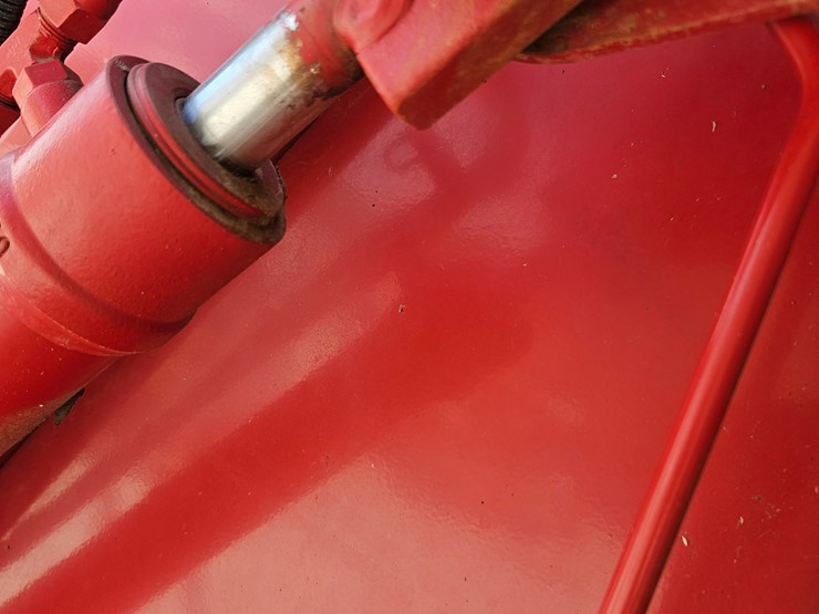 2015-new-holland-460-image-26