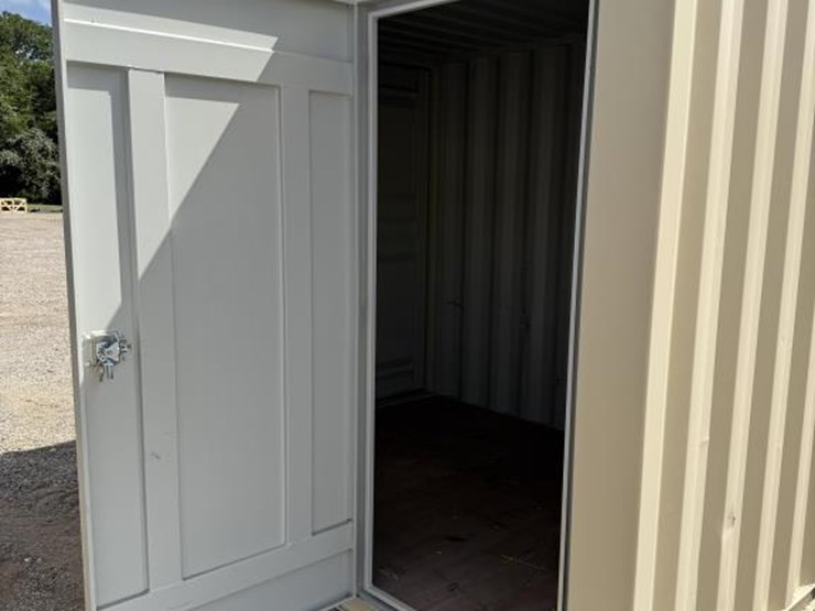 #135-•-11-ft-conex/-shipping-container---one-trip-image-10