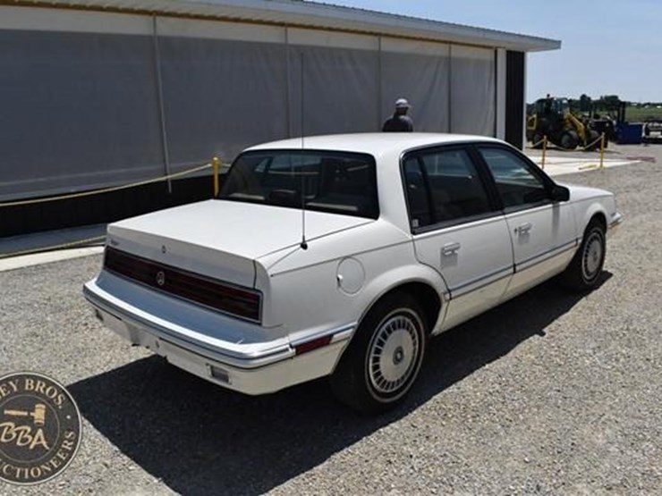 1991-buick-skylark-37415-image-12