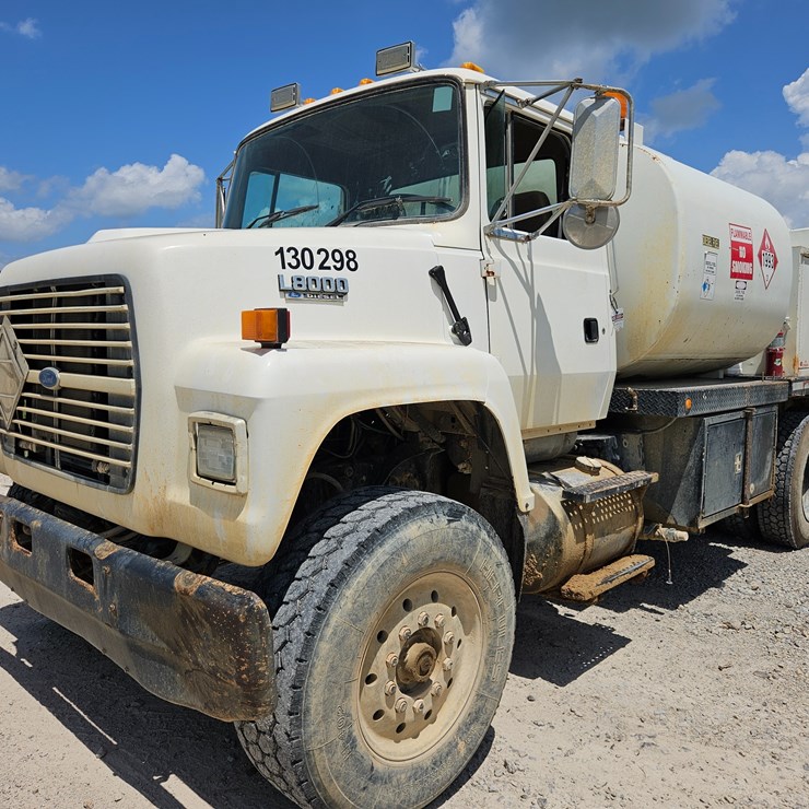 1995 FORD LA9000