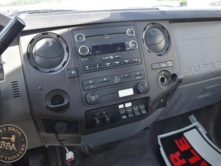 2013-ford-f550-image-85