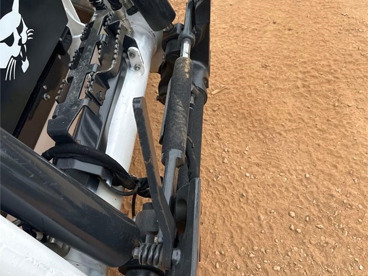 2021-bobcat-t76-image-7