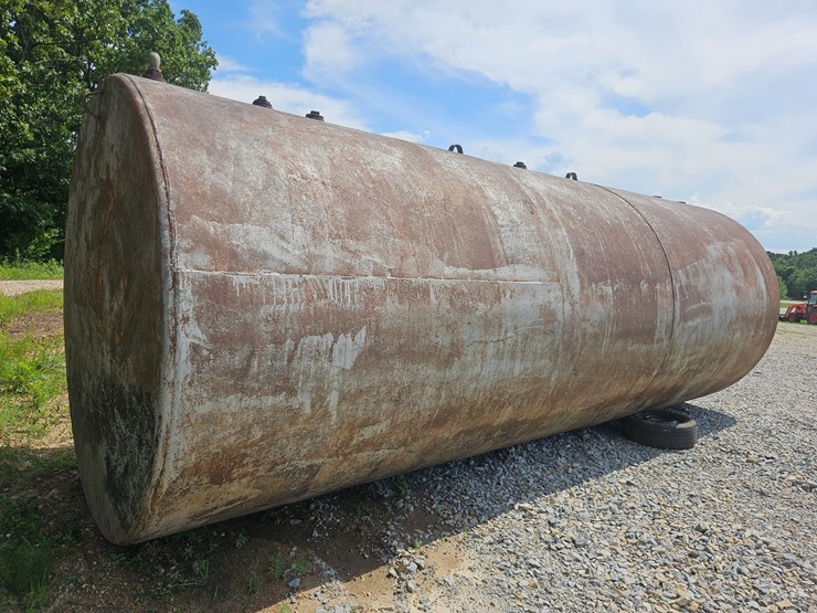 #20849-•-fuel-tank-image-1