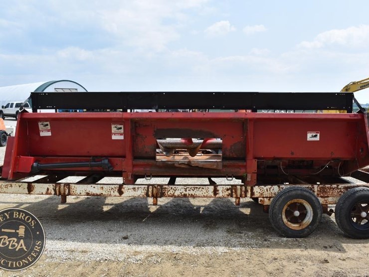case-ih-1063-image-18