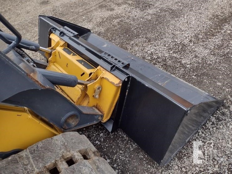 2023-deere-325g-image-17