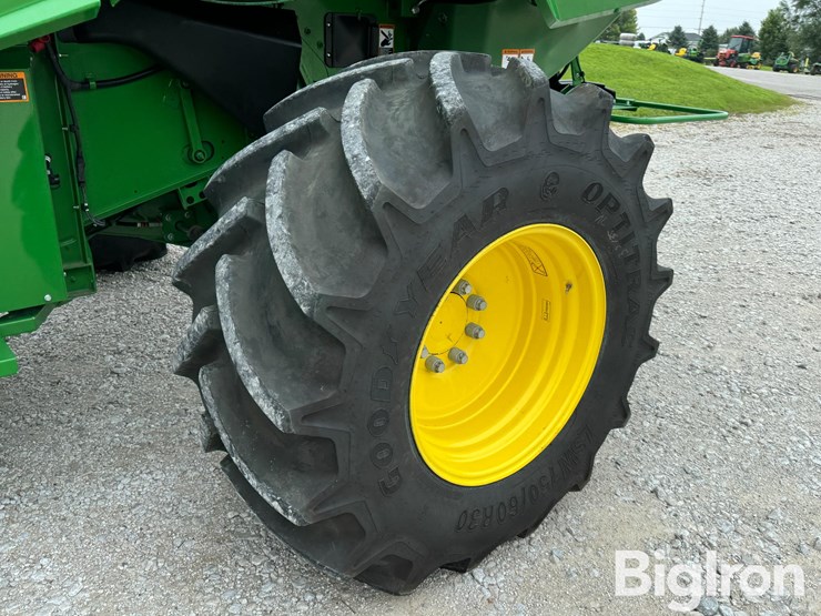 2023-john-deere-s780-image-14