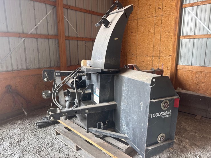 8’-woods-ss96-snow-blower-image-1