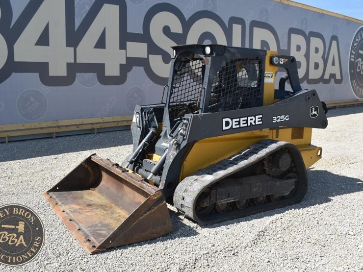 2019-deere-325g-image-1