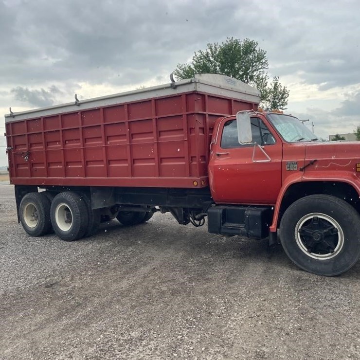 1975 CHEVROLET C65