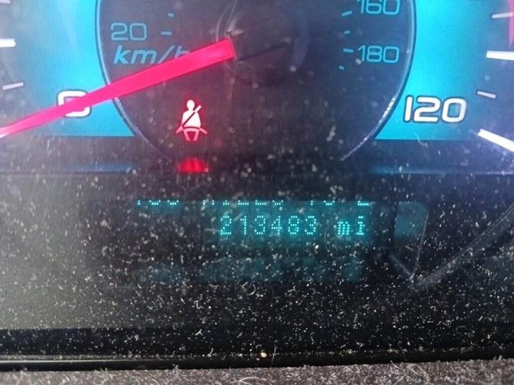 2011-ford-fusion-runs/moves-se-image-6