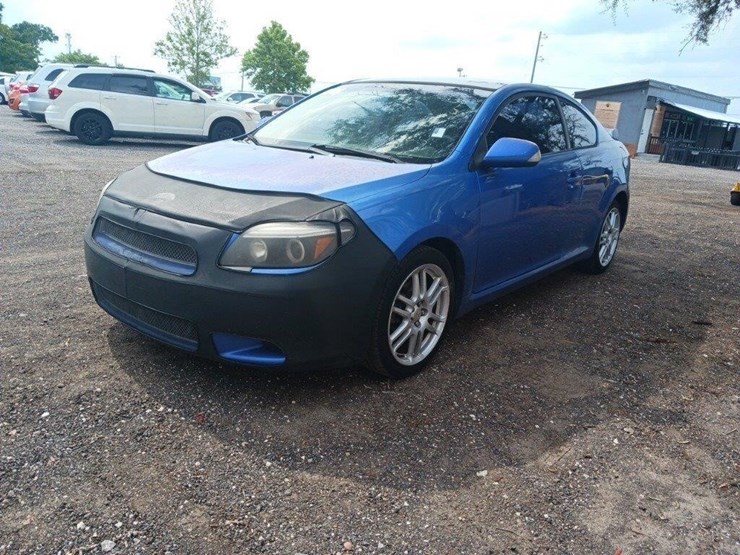 2006-scion-tc-runs/moves-base-image-3