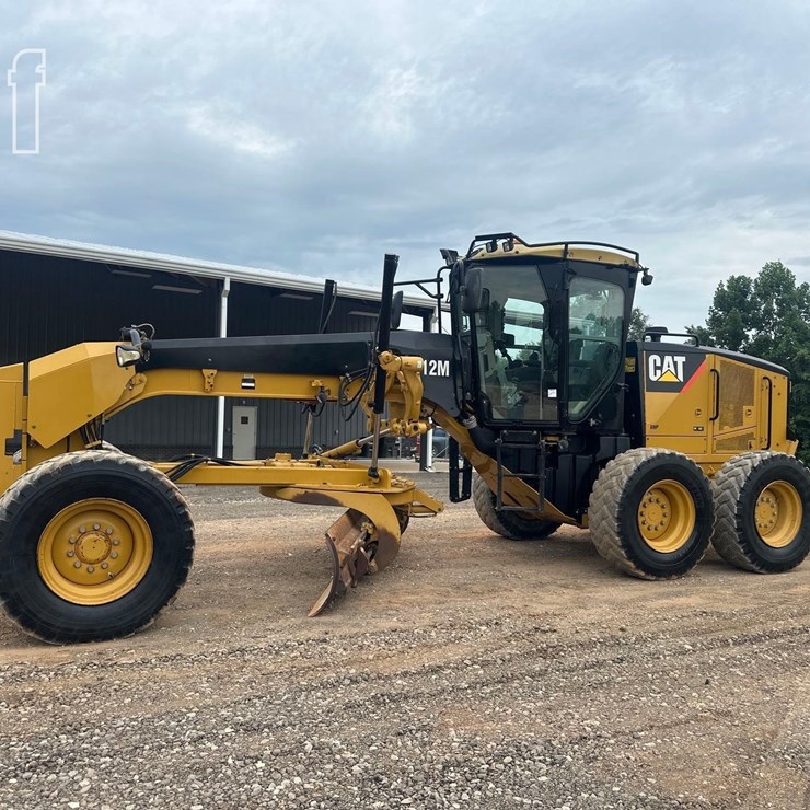 2011 CATERPILLAR 12M VHP