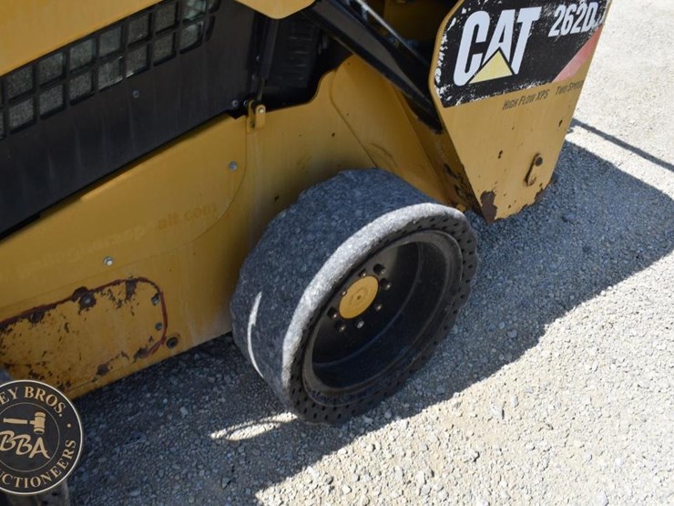 2018-caterpillar-262d-image-40