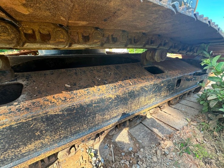 2018-deere-245g-lc-image-8