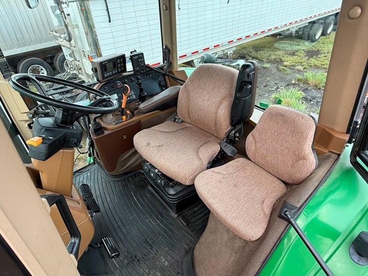 john-deere-7830-image-17