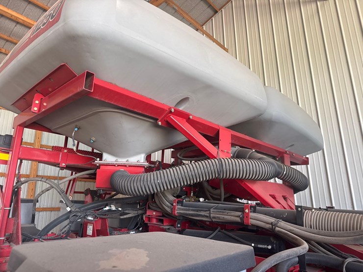 2010-case-ih-1250-image-35