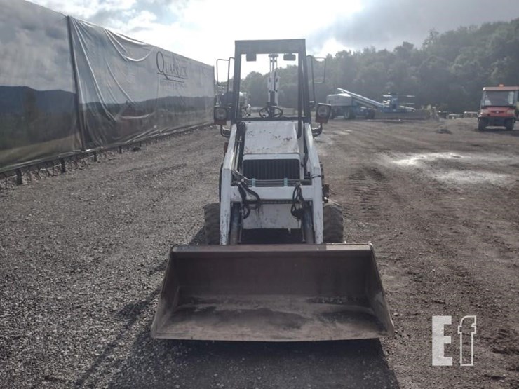 2003-bobcat-b100-image-2