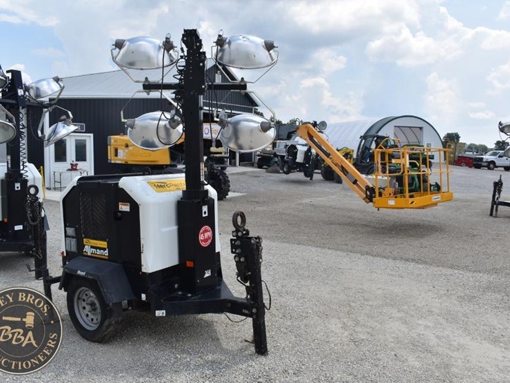2019-allmand-bros-night-lite-v-series-image-8