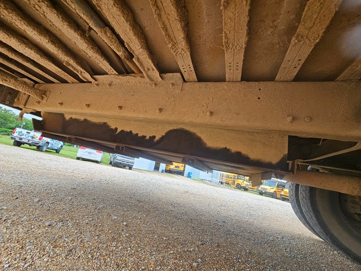 2005-freightliner-fs65-image-118