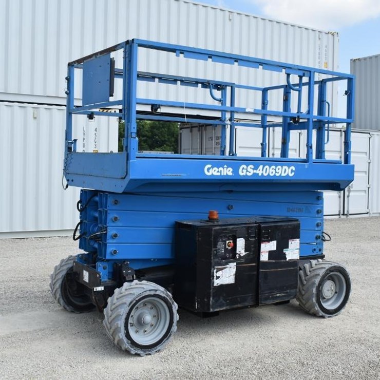 2016 GENIE GS4069DC