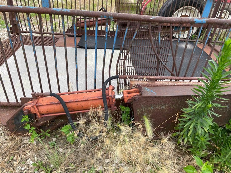 hydraulic-hi-lift-hog-trailer-image-11