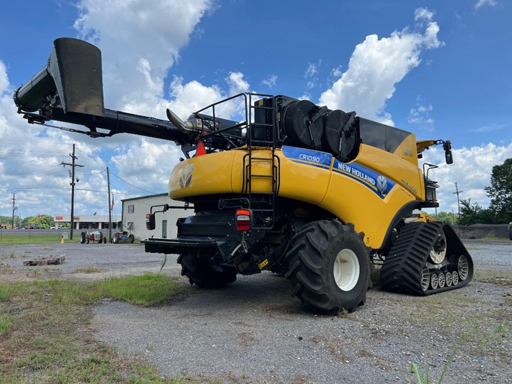 2023-new-holland-cr10.90-image-5