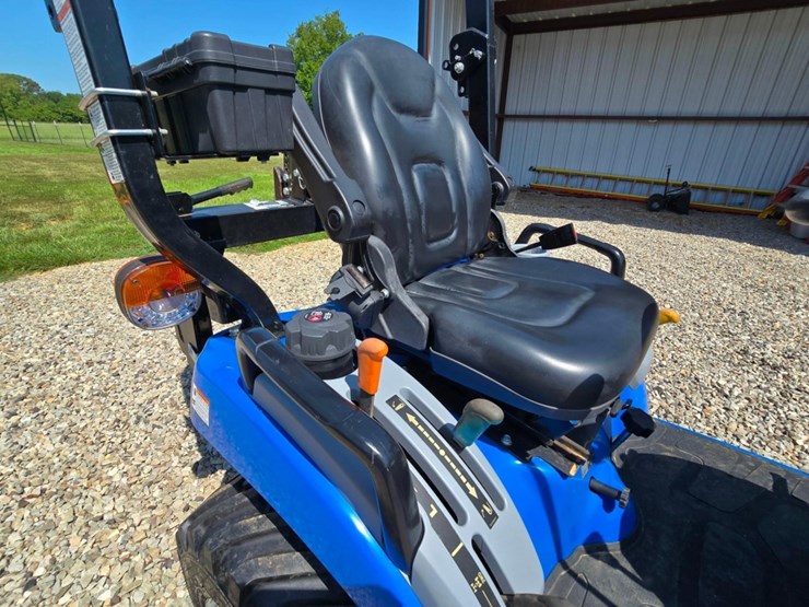 2023-new-holland-workmaster-25s-image-14