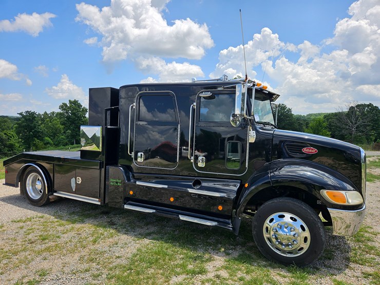 2007-peterbilt-335-image-30